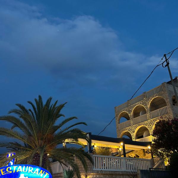 Vila Tina Glavna